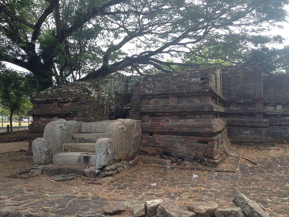 Panduwasnuwara bodhigaraya